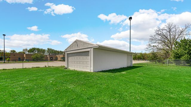 324 W Johnson Road, La Porte, IN 46350