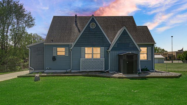 324 W Johnson Road, La Porte, IN 46350