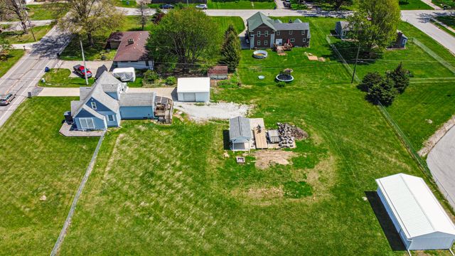 324 W Johnson Road, La Porte, IN 46350