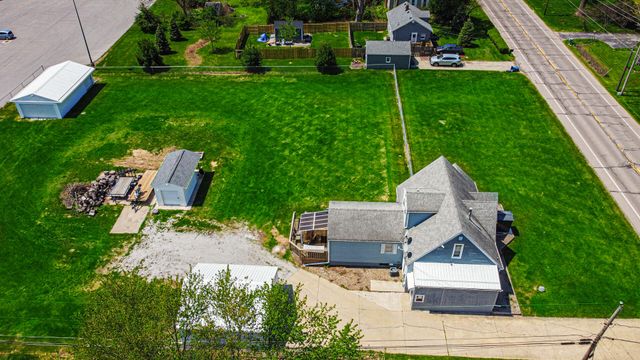 324 W Johnson Road, La Porte, IN 46350