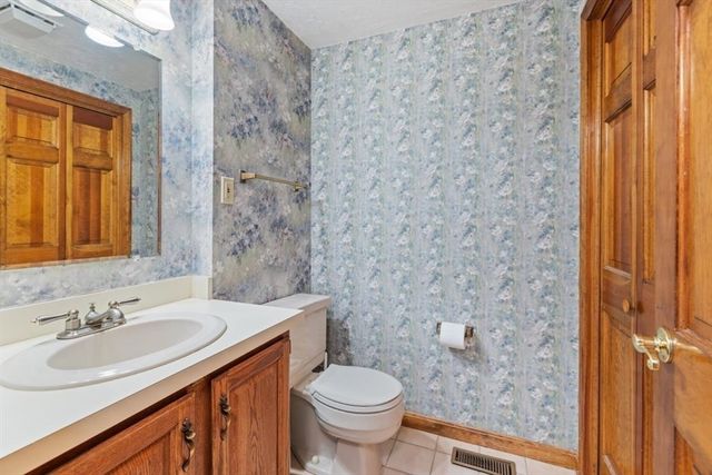 62 Villa Roma Dr 62, Tewksbury, MA 01876