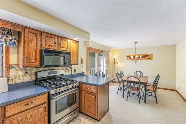 62 Villa Roma Dr 62, Tewksbury, MA 01876