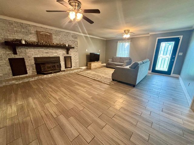 102 Club House Drive, Bald Knob, AR 72010
