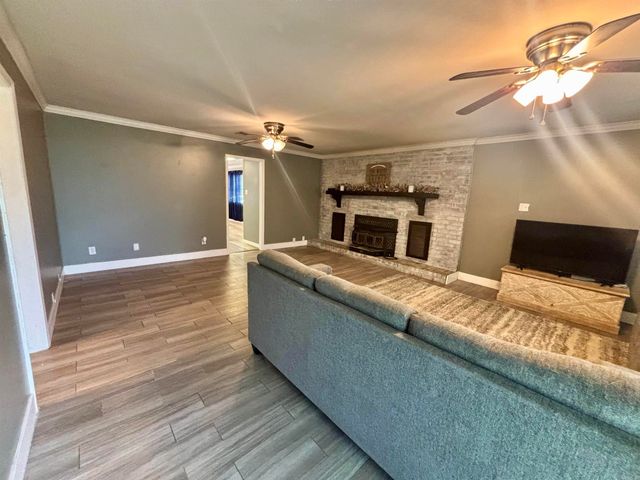 102 Club House Drive, Bald Knob, AR 72010