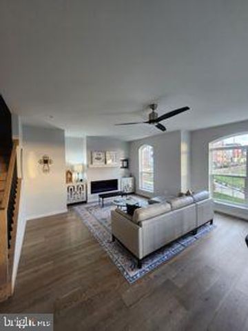 601 LEIGH WAY, Oxon Hill, MD 20745