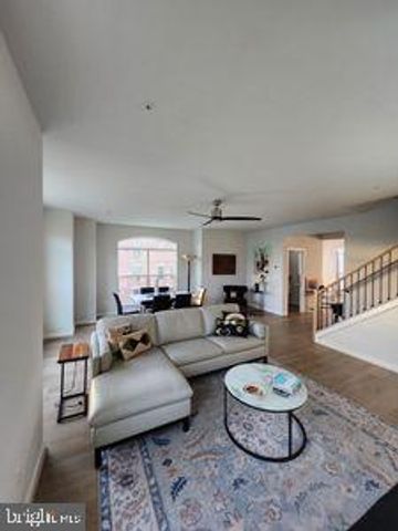 601 LEIGH WAY, Oxon Hill, MD 20745