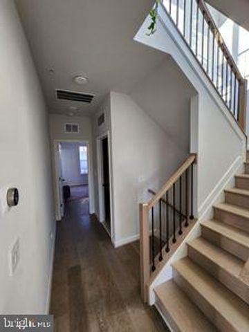 601 LEIGH WAY, Oxon Hill, MD 20745