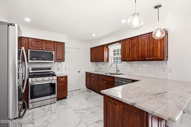122 Butterfly Road, Jackson, NJ 08527
