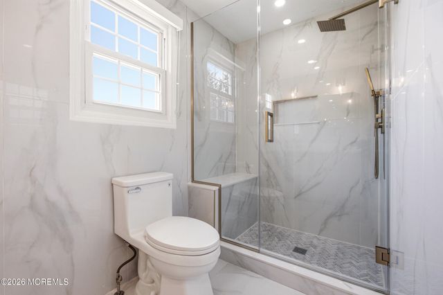 122 Butterfly Road, Jackson, NJ 08527