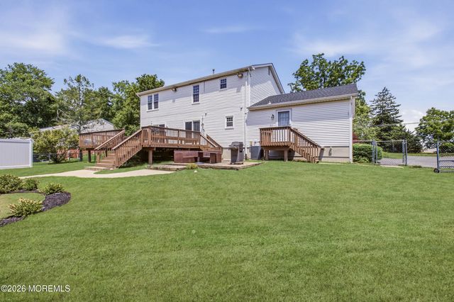 122 Butterfly Road, Jackson, NJ 08527