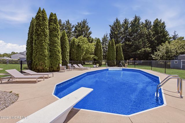 122 Butterfly Road, Jackson, NJ 08527