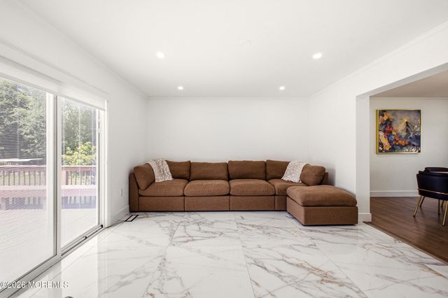 122 Butterfly Road, Jackson, NJ 08527
