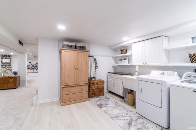 9521 Carriage Lane, Fort Wayne, IN 46804