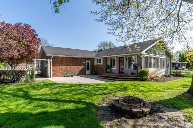 9521 Carriage Lane, Fort Wayne, IN 46804