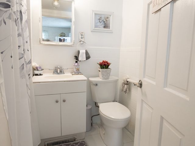 92 Pemberton St, Revere, MA 02151