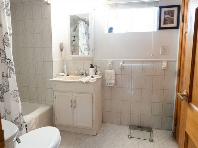 92 Pemberton St, Revere, MA 02151