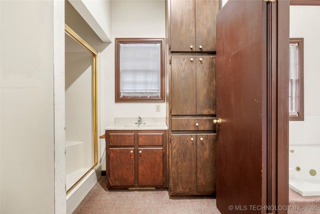 780 W 121st Street S, Jenks, OK 74037