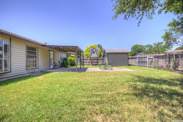 825 PECAN DR, Schertz, TX 78154