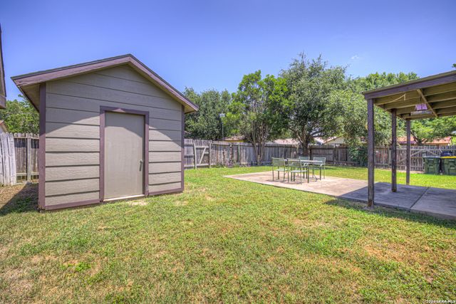 825 PECAN DR, Schertz, TX 78154