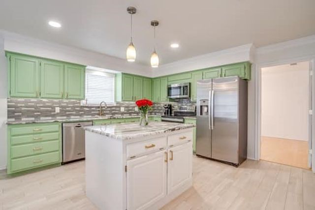 1133 Windy Meadows Drive, Burleson, TX 76028