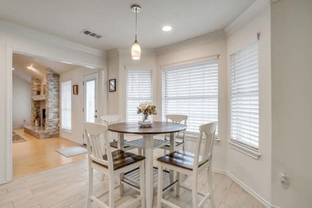 1133 Windy Meadows Drive, Burleson, TX 76028