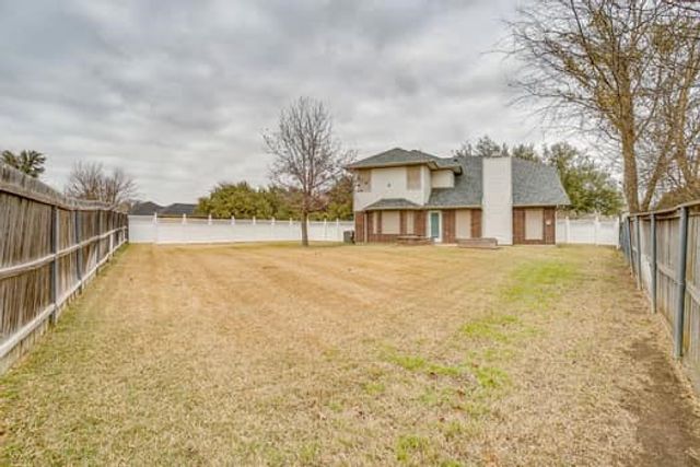 1133 Windy Meadows Drive, Burleson, TX 76028