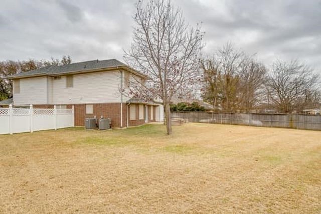 1133 Windy Meadows Drive, Burleson, TX 76028