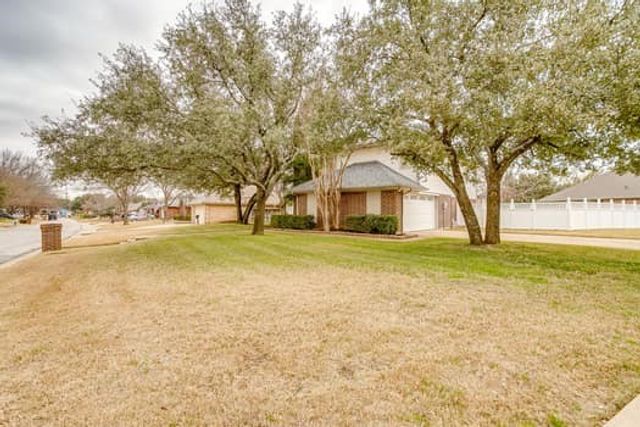1133 Windy Meadows Drive, Burleson, TX 76028