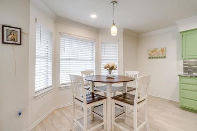 1133 Windy Meadows Drive, Burleson, TX 76028