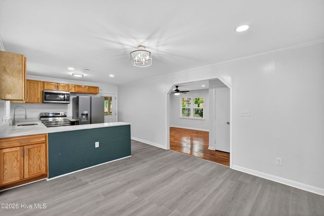 305 N 21st Street, Wilmington, NC 28405
