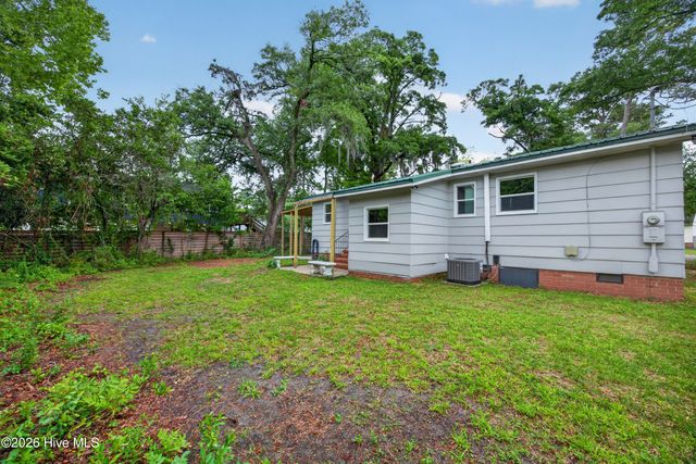 305 N 21st Street, Wilmington, NC 28405