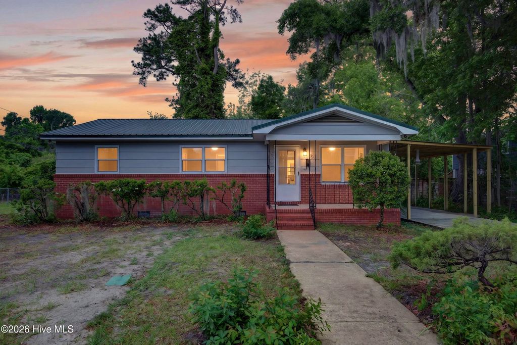 305 N 21st Street, Wilmington, NC 28405