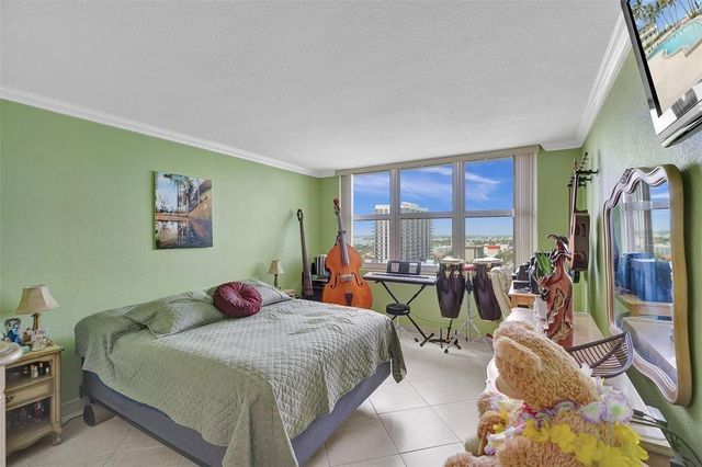 1865 79th St Causeway 16b, North Bay Village, FL 33141