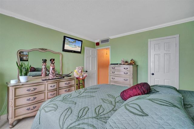 1865 79th St Causeway 16b, North Bay Village, FL 33141