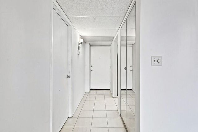 109 Royal Park Drive 3b, Oakland Park, FL 33309