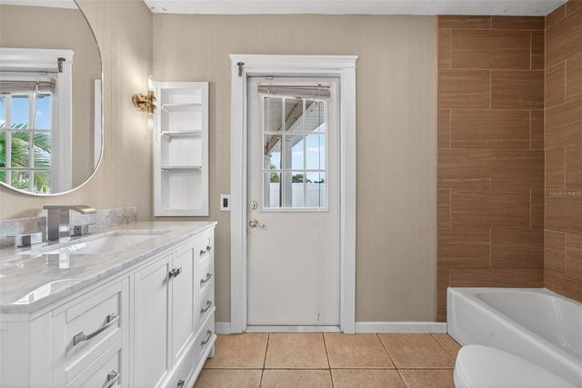 2555 CONSTITUTION BOULEVARD, Sarasota, FL 34231