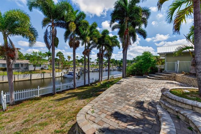 2555 CONSTITUTION BOULEVARD, Sarasota, FL 34231