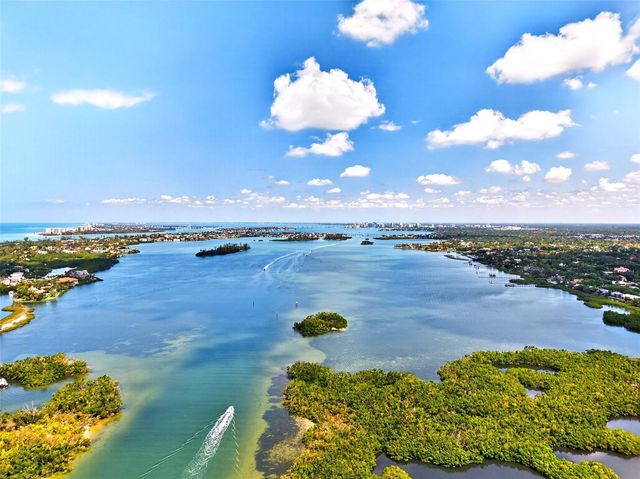 2555 CONSTITUTION BOULEVARD, Sarasota, FL 34231