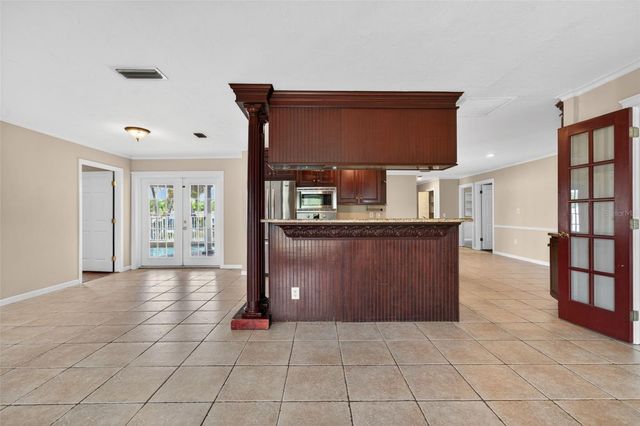 2555 CONSTITUTION BOULEVARD, Sarasota, FL 34231