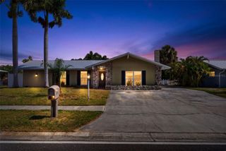 2555 CONSTITUTION BOULEVARD, Sarasota, FL 34231