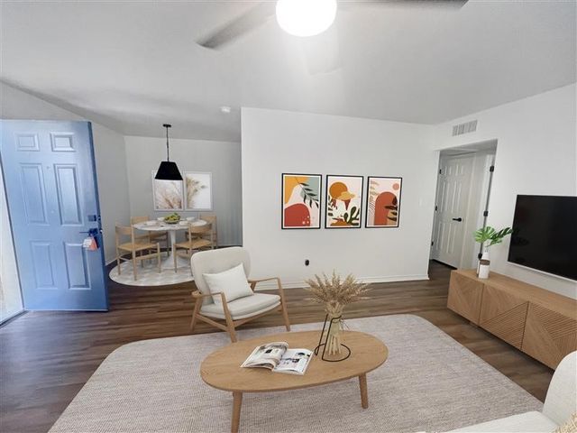 4639 Williams Road 203, Benbrook, TX 76116