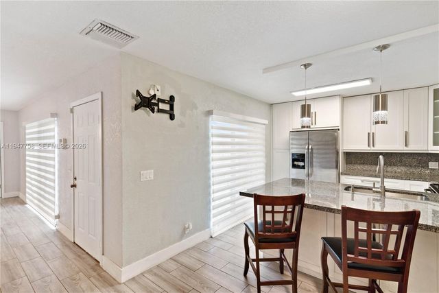 2588 Garden Ct 2588, Cooper City, FL 33026