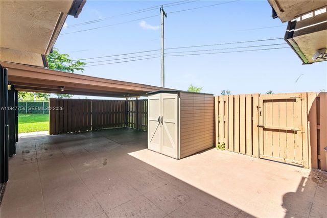 2588 Garden Ct 2588, Cooper City, FL 33026