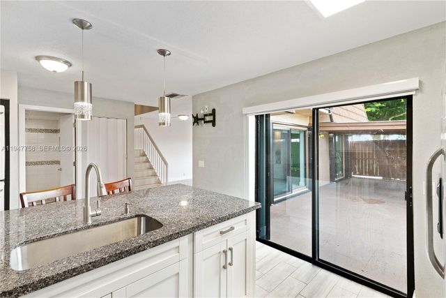 2588 Garden Ct 2588, Cooper City, FL 33026