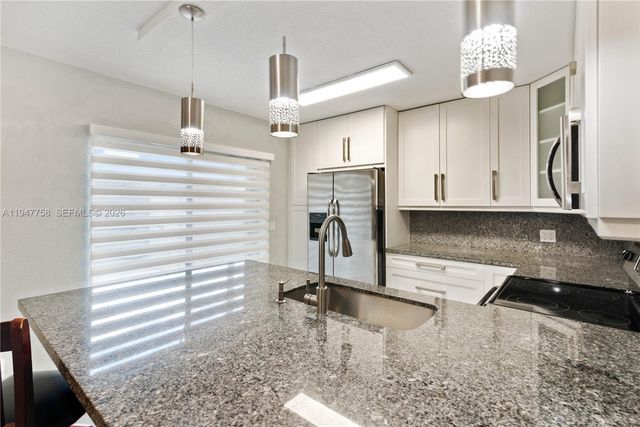 2588 Garden Ct 2588, Cooper City, FL 33026