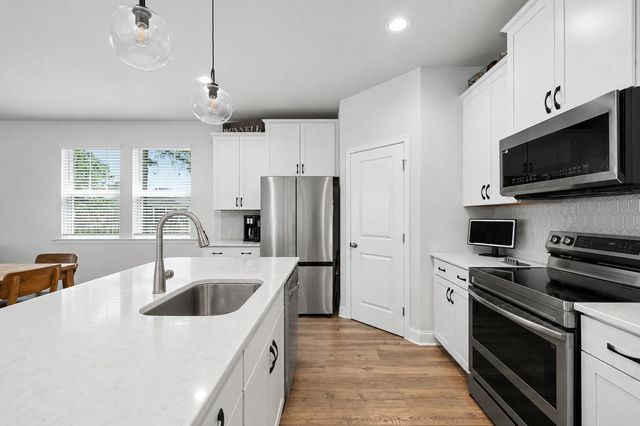 1408 Deercreek Drive, Manning, SC 29102