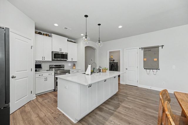 1408 Deercreek Drive, Manning, SC 29102