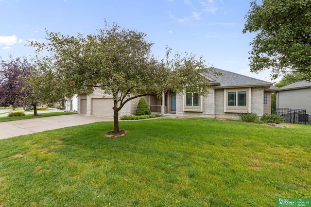 18302 Honeysuckle Drive, Omaha, NE 68022