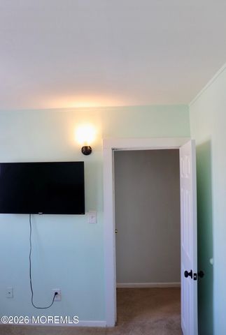 40 Belshaw Avenue, Shrewsbury Twp, NJ 07724