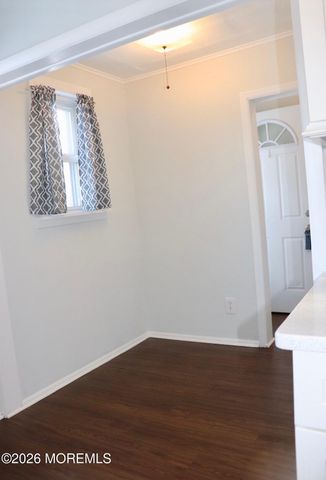 40 Belshaw Avenue, Shrewsbury Twp, NJ 07724